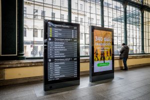 Na Masarykově nádraží se objevily nové infopanely. Foto: PID