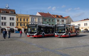 Nové hybridní autobusy MAN pro Kroměříž. Foto: Mesto-kromeriz.cz