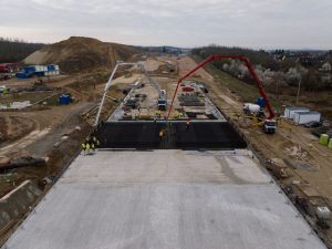 Betonáž posledních částí tunelu Pohůrka (jaro 2024). Autor: Hochtief CZ