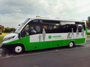 Minibus Rošero v říčanské MHD. Foto: ICOM Transport