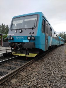 Vykolejení jednotky 845 společnosti Arriva vlaky v Rychnově u Jablonce nad Nisou. Foto: Drážní inspekce