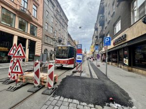 Dočasné obratiště a zastávka v Jindřišské ulici. Foto: DPP - Dominika Brabcová