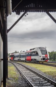 Jednotka 847 RegioFox pro Pražskou integrovanou dopravu. Foto: České dráhy