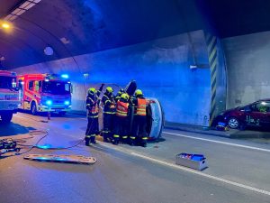 Simulovaná dopravní nehoda v Klimkovickém tunelu.
Foto: Zdopravy.cz / Vojtěch Očadlý