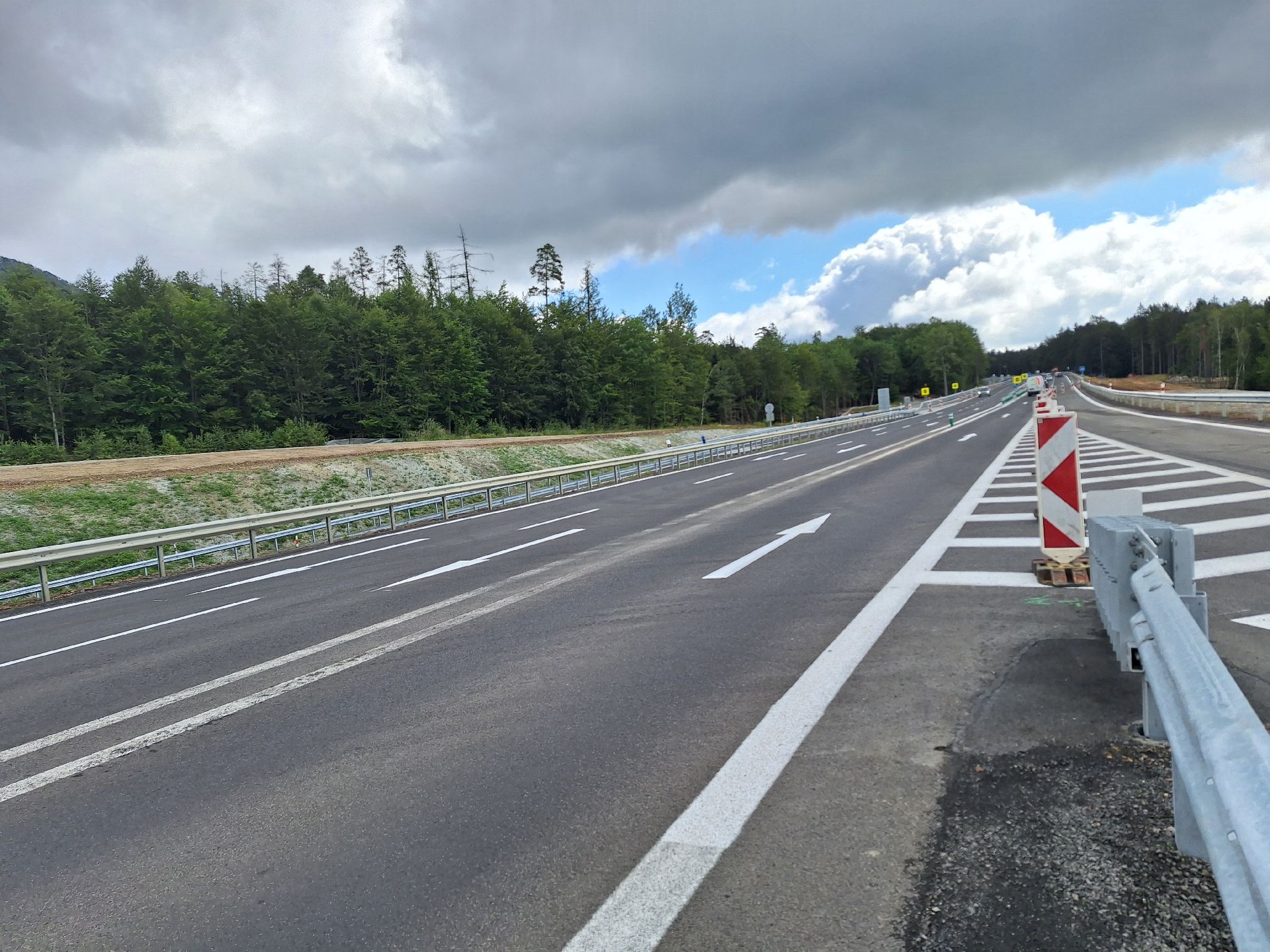 Rozšířená silnice I/9 Nový Bor - Svor. Foto: ŘSD