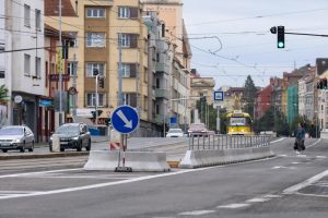 Úprava tramvajové zastávky v Plzni. Foto: M. Pecuch / Plzen.eu