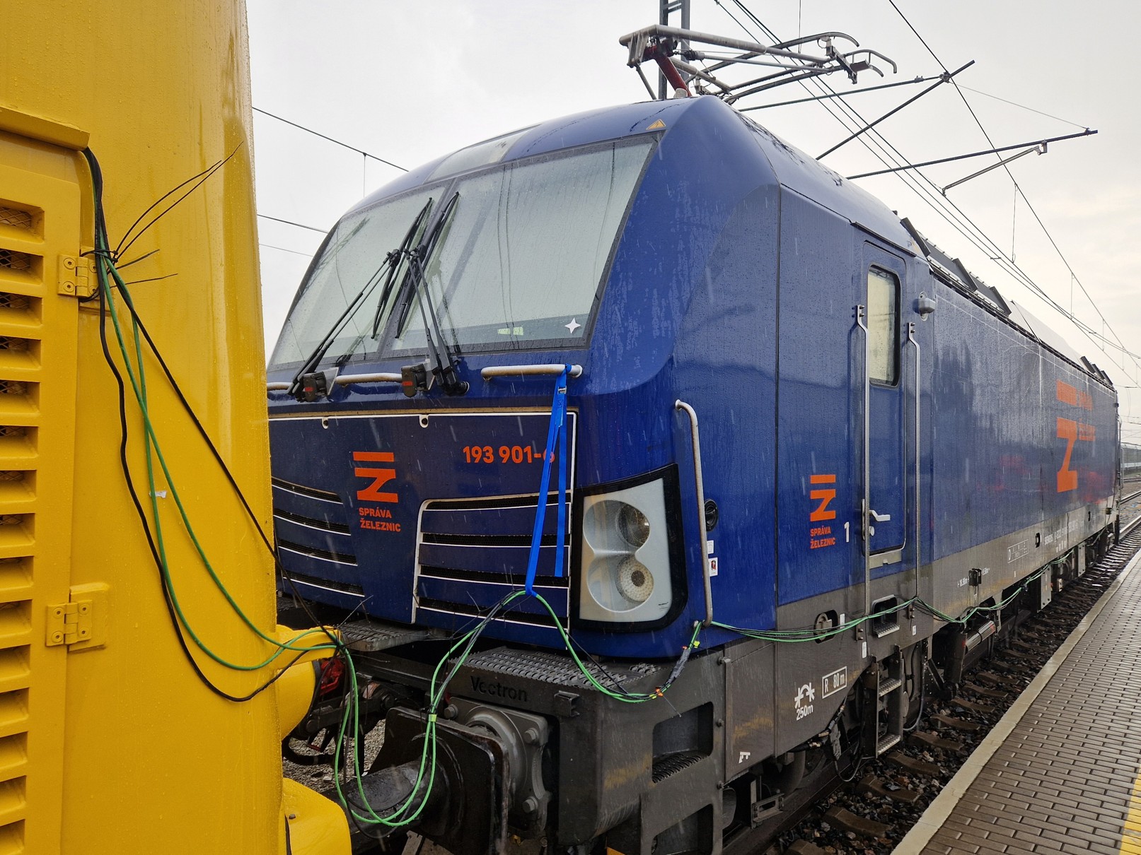 Ukázková jízda lokomotivy vybavené ETCS. Foto: Zdopravy.cz