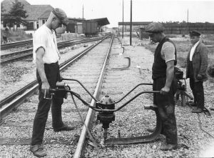 Elektrifikace trati v roce 1928. Foto: Deutsche Bahn