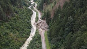 Sesuv půdy na silnici B197 přes Arlberský průsmyk. Foto: Land Tirol