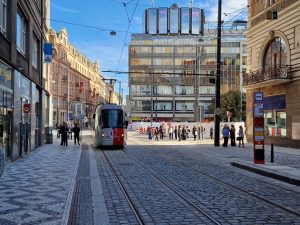 Návrat tramvají na Václavské náměstí po rekonstrukci tratě. Foto: Zdopravy.cz / Jan Nevyhoštěný