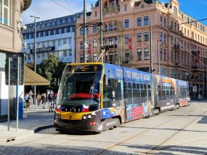 Návrat tramvají na Václavské náměstí po rekonstrukci tratě. Foto: Zdopravy.cz / Jan Nevyhoštěný