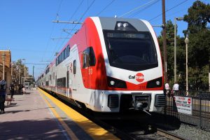 Nové jednotky Stadler KISS pro Caltrain. Foto: Caltrain