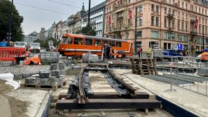 Měřící vůz DPP na zrekonstruované trati přes Václavské náměstí. Foto: DPP Dominika Brabcová a Dan Šabík