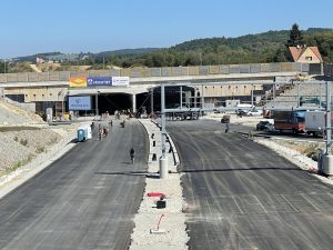 Jižní portál tunelu Pohůrka. Autor: Zdopravy.cz/Jan Šindelář