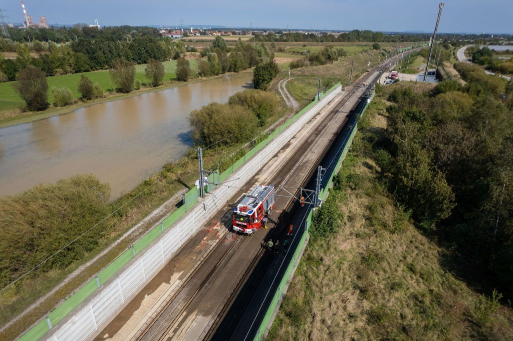 Poškozený koridor u Tullnerfeld. Foto: ÖBB