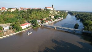 Zaplavené mělnické nábřeží během nejvyšší hladiny Labe 18. 9. 2024. Autor: Tomáš Kolařík / Plavba a vodní cesty o.p.s.