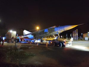 Přeprava letounu Mig-23 z Prahy do Č. Budějovic. Autor: Soukromá letecká sbírka Libořezy