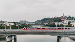 Nová čtyřvozová jednotka CityJet Desiro ML Foto: 
ÖBB