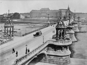 Původní Carolabrücke v Drážďanech roce 1895. Zdroj: Bundesarchiv, Bild 183-K0704-0001-013 / CC-BY-SA 3.0