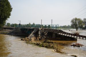 Poškození trati Opava - Kravaře. Zdroj: SŽ