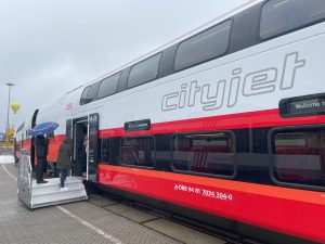 Stadler KISS pro ÖBB. Foto: Jan Sůra /Zdopravy.cz