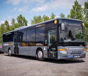 Autobus Setra 416 LE pro linku Krnov - Brno. Foto: Umbrella City Lines