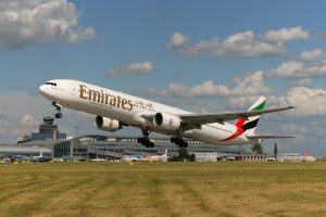 Boeing 777 letecké společnosti Emirates v Praze. Zdroj: Letiště Praha