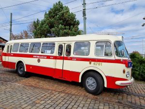 Zrekonstruovaný autobus Škoda 706 RTO pro pražskou retro linku. Foto: Zdopravy.cz / Jan Nevyhoštěný 