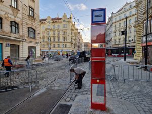 Dokončované opravy tramvajové trati v ulici Dukelských hrdinů. Foto: Zdopravy.cz / Jan Nevyhoštěný