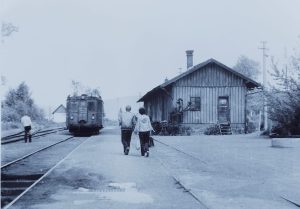 Provoz v Úštěku v 70. letech 20. století. Foto: Zubrnická museální železnice