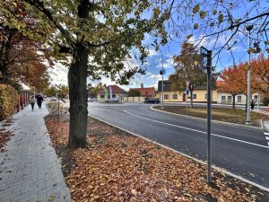 Nová křižovatka ulic K Běchovicům a V Lipách v Kolodějích. Foto: TSK