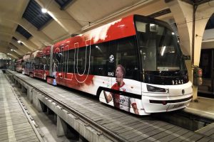 Tramvaj propagující Slavii Praha.
Zdroj: Slavia Praha