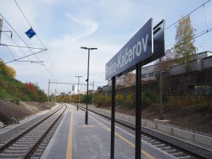 Nová podoba zastávky Praha-Kačerov. Foto: Zdopravy.cz / Jan Nevyhoštěný