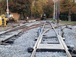 Nová výhybka a kolejová spojka tramvajové smyčky u Výstaviště.  Foto: Zdopravy.cz / Jan Nevyhoštěný