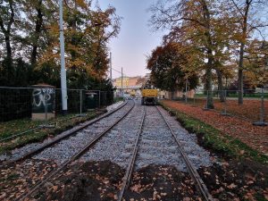 Trať od tramvajové smyčky u Výstaviště k zastávce Planetárium. Foto: Zdopravy.cz / Jan Nevyhoštěný