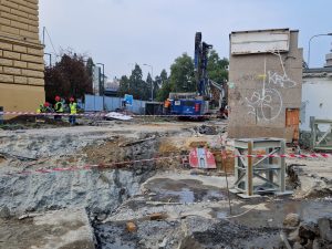 Rekonstrukce stropní desky stanice metra Florenc. Foto: Zdopravy.cz / Jan Nevyhoštěný