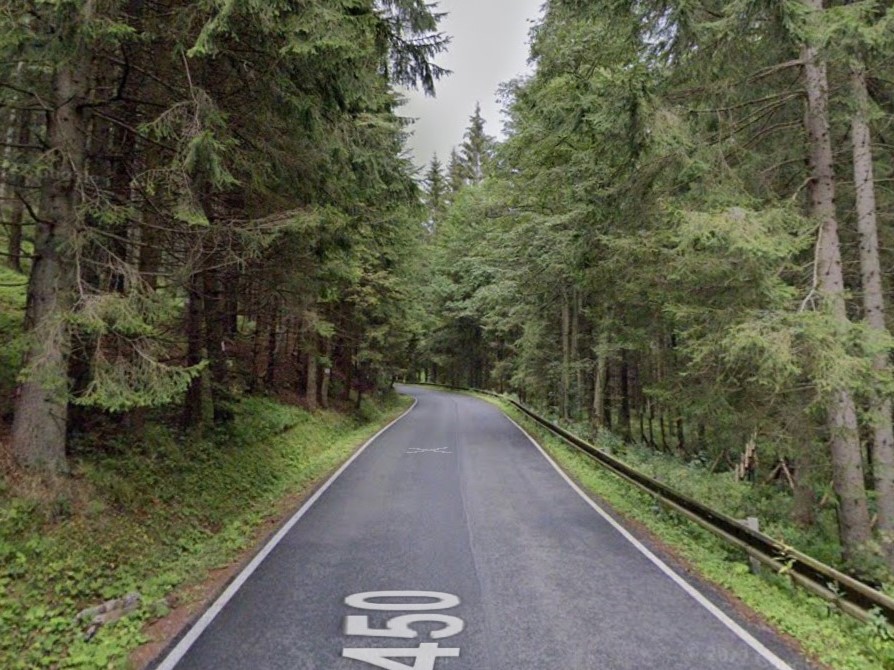 Silnice II/450. Zdroj: Google Street View