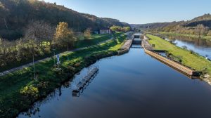 Plavební komora Roztoky, čekací stání v horní vodě. Pramen: ŘVC