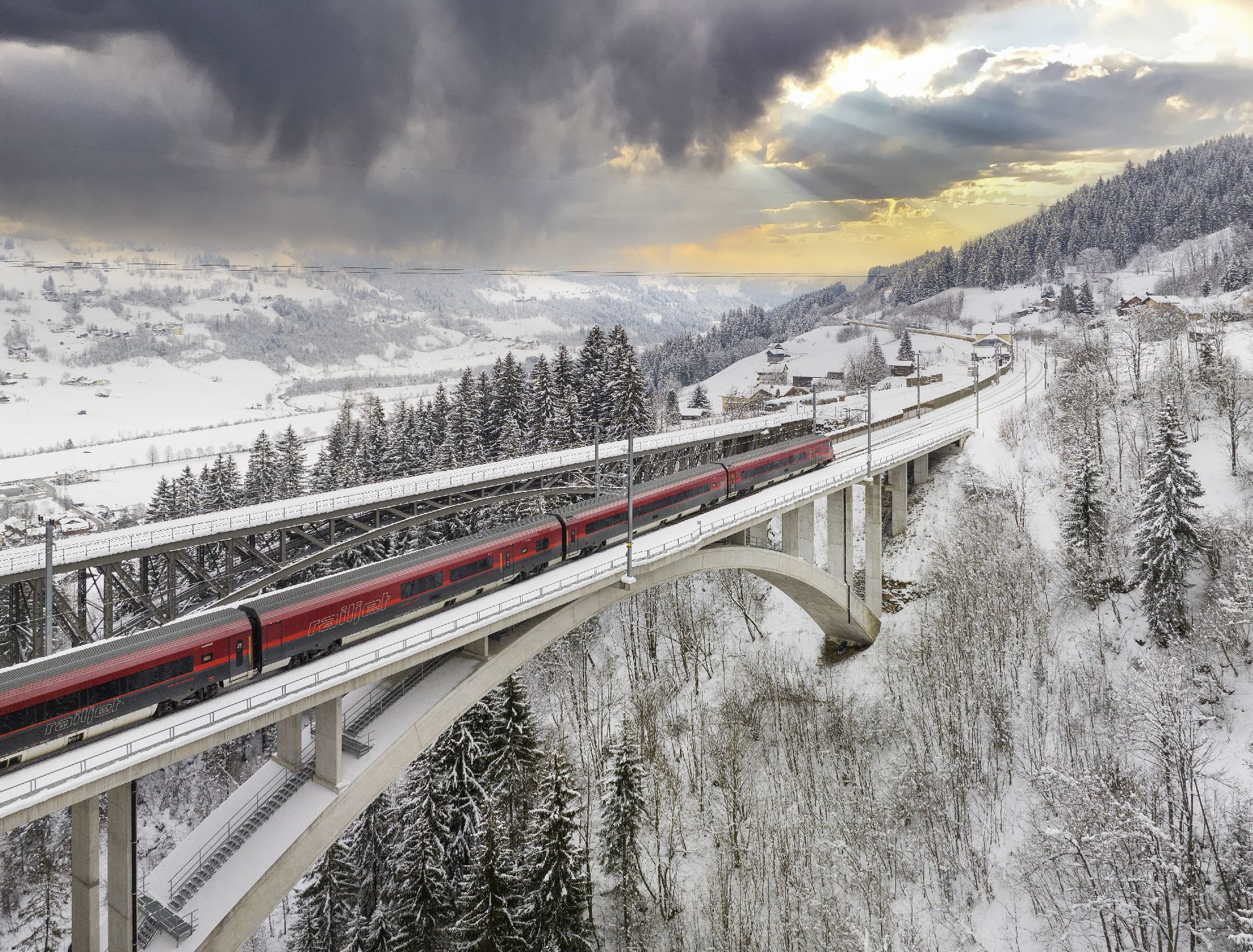 Railjet u Bad Hofgastein. Foto: ÖBB/Harald Eisenberger