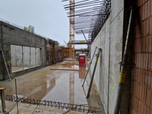 Budoucí informační centrum u přímého vstupu do stanice metra D. Foto: Zdopravy.cz / Jan Nevyhoštěný