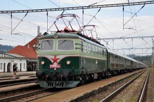 Setkání legend završí jízda expresu z Olomouce do Prahy, který potáhne lokomotiva E 499.085 z roku 1958. Potáhne historickou soupravu Ostravan. Foto: České dráhy