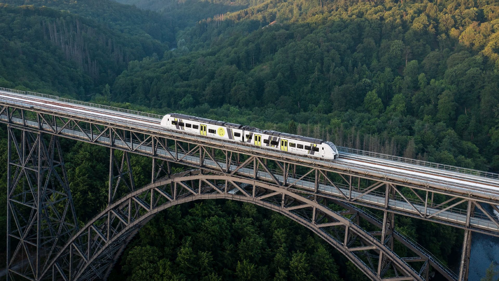 Jednotka Siemens Mireo Plus B na Müngstener Brücke. Foto: Siemens