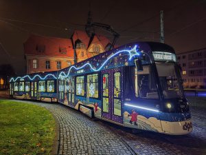 Vánoční tramvaj DPO. Foto: DPO