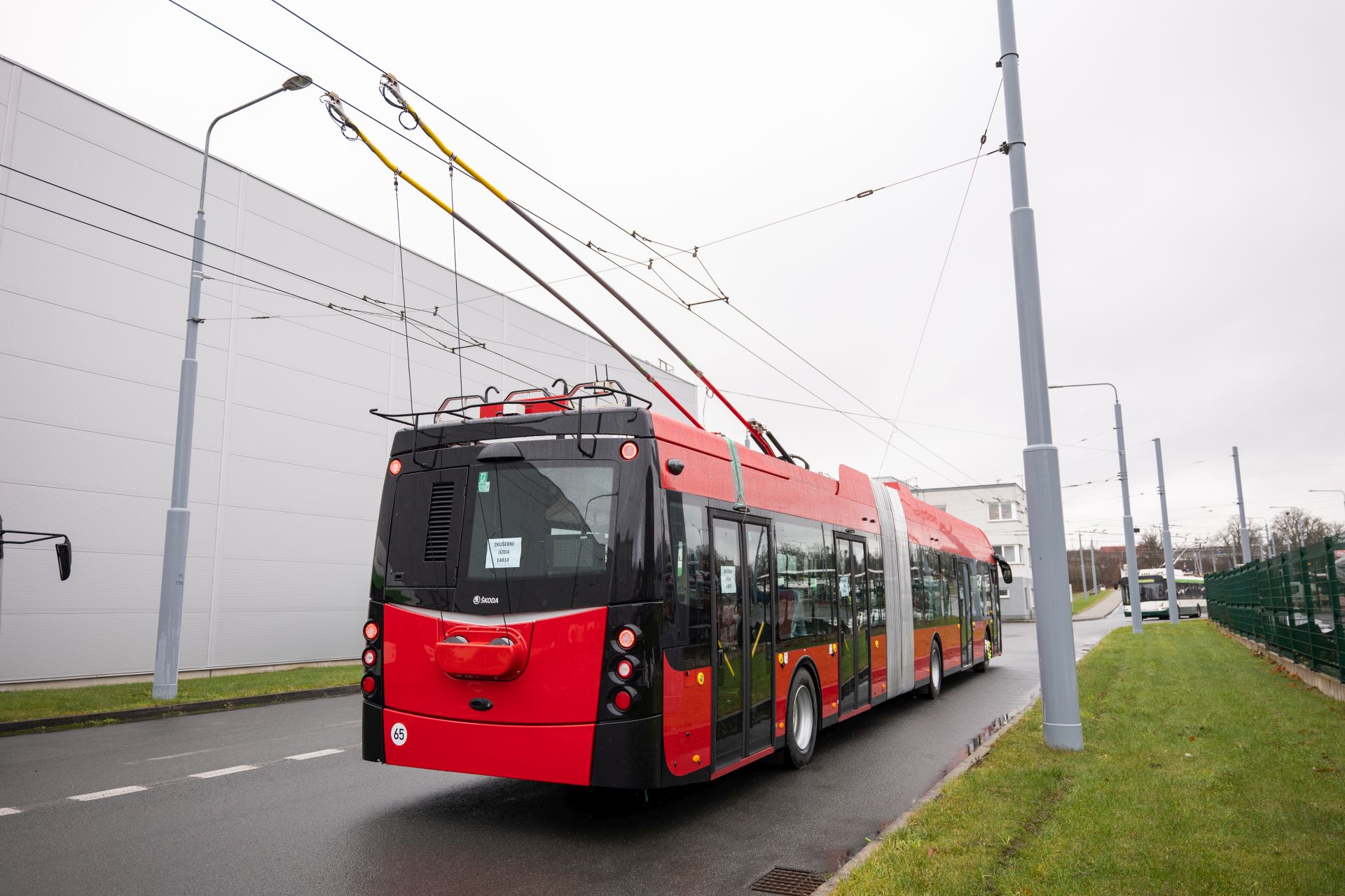 První trolejbus Škoda 33Tr pro České Budějovice. Pramen: Škoda Group