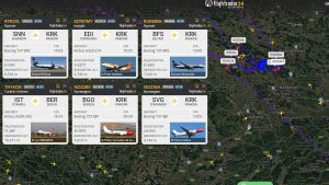 Letadla vyčkávají kvůli mlze v Krakově.Zdroj: Flightradar24