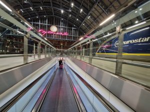 Příjez rychlovlaku Eurostar na londýnské nádraží St Pancras International. Foto: Zdopravy.cz / Jan Nevyhoštěný