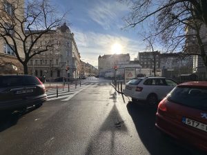 Parkování v Ovenecké ulici na pražské Letné. Foto: TSK