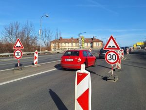 Uzavírka na Velkomoravské v Olomouci. Zdroj: ŘSD