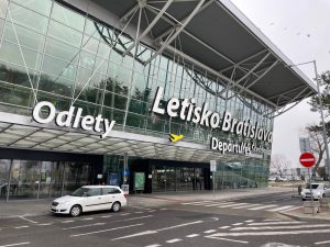 Letiště Bratislava.
Foto: Zdopravy.cz / Vojtěch Očadlý