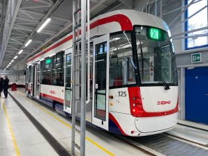 Nová tramvaj EVO1/o pro Olomouc (DPMO). Foto: Zdopravy.cz / Vojtěch Očadlý